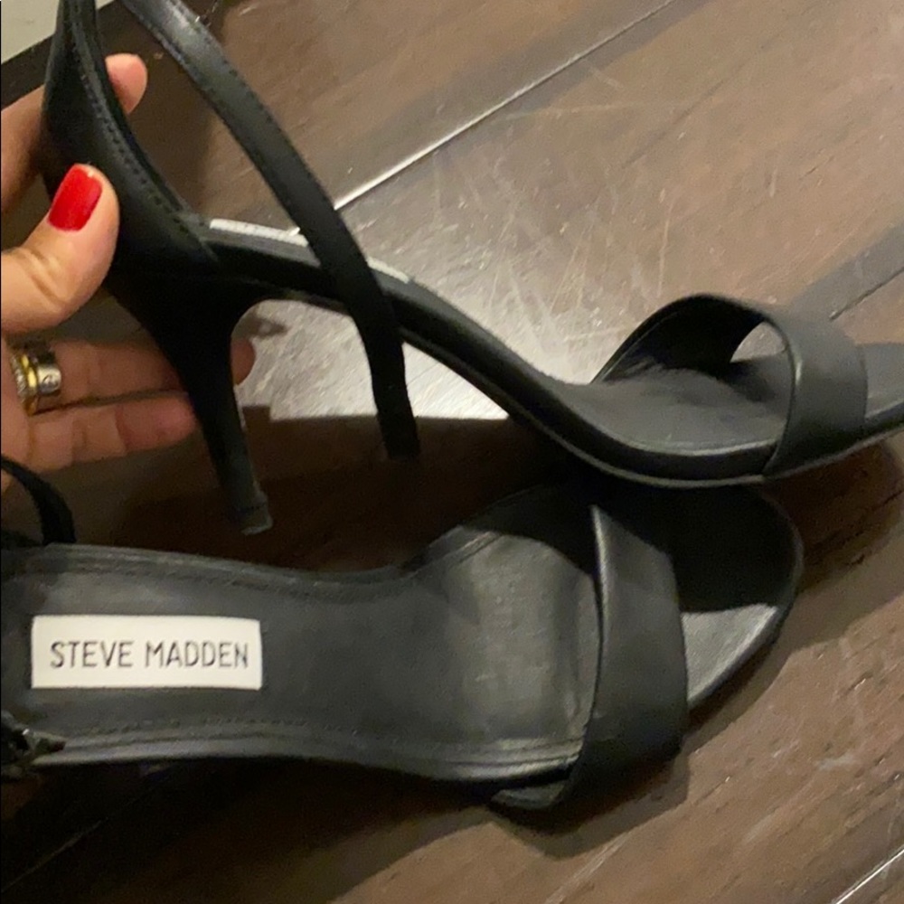 high heels - Picture 2 of 4